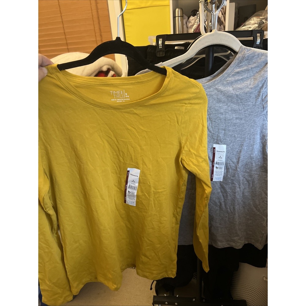Time and Tru Womens Relaxed Fit Long Sleeve Tee 2-Pack Yellow Gray Small 4-6